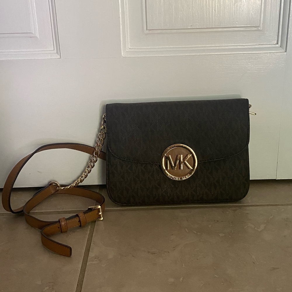 Michael Kors Crossbody Purse